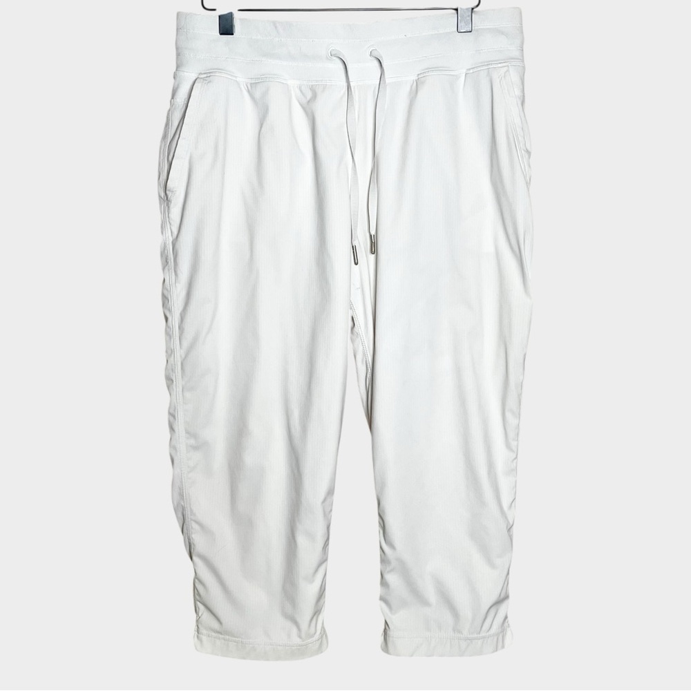 LULULEMON white dance studio crop capris size 10 summer activewear - Picture 2 of 5